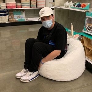 Meet your Posher, Steven